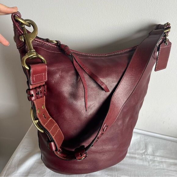 RARE | COACH Bleecker XL Bucket Duffle Legacy Tattlesall Maroon Hobo Bag 11423 - Picture 4 of 16